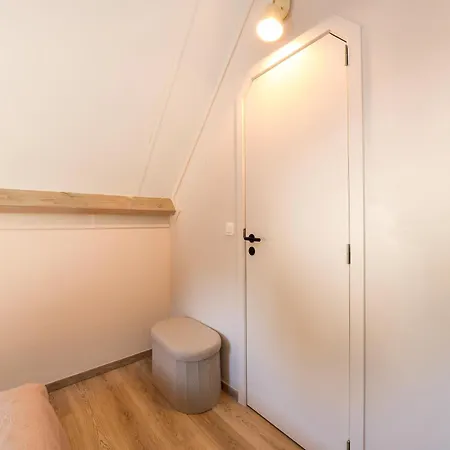 2wh42 Zeer Goed Uitgerust Huisje Met 3 Slk, Voor 6 Pers Met Parking En Tuin Tatil Evi
