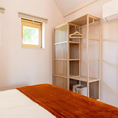 2wh42 Zeer Goed Uitgerust Huisje Met 3 Slk, Voor 6 Pers Met Parking En Tuin Tatil Evi *