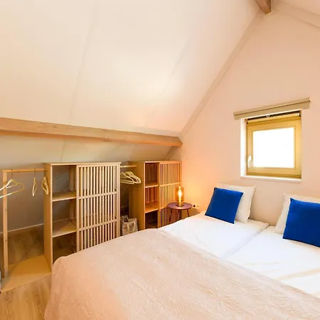 2wh42 Zeer Goed Uitgerust Huisje Met 3 Slk, Voor 6 Pers Met Parking En Tuin *